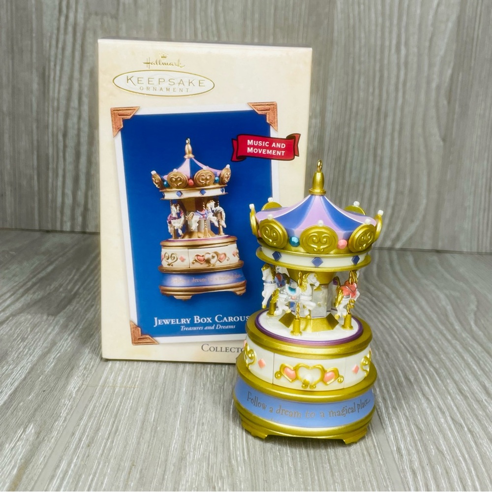 Vintage Hallmark Keepsake Christmas Ornament Jewelry Box Carousel Music spinning